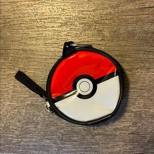 Pokémon Ball BioWorld Coin Purse Keychain